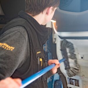 Werkzaamheden truckwashmedewerker-6